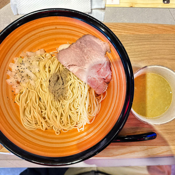 「牡蠣そば」@たぶん日本で一番音の良いらーめん屋の写真