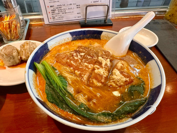 「排骨担々麺」@支那麺 はしご 新小岩店の写真