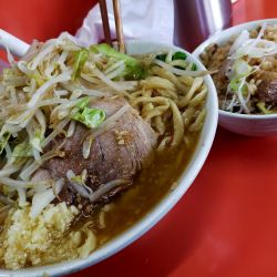 味噌大・豚メシ（野菜・にんにく）