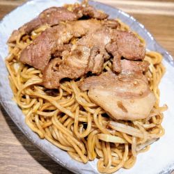 ポークたれ焼きどどーんとソーゆ出汁やきそば