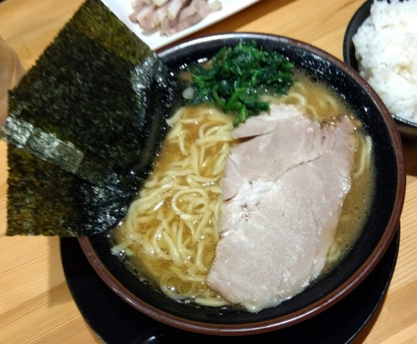 「大ラーメン920円」@横濱家系ラーメン 虎堂家 山形大野目店の写真