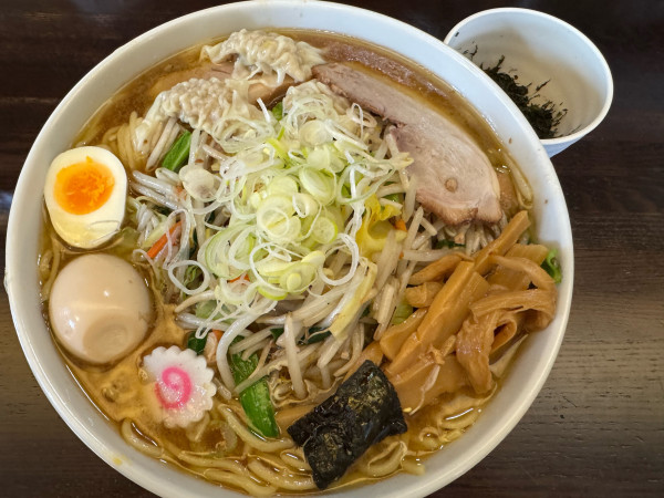 「🉐中華そば中盛りモーニングサービス岩のり」@東池袋大勝軒 しのやの写真