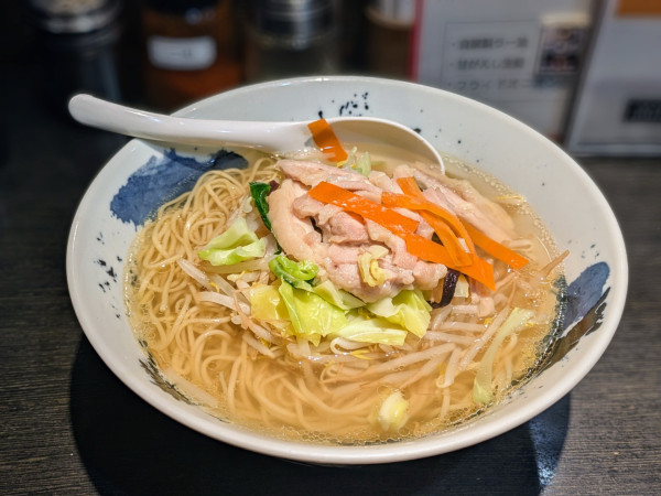 「鶏塩タンメン」@自家製麺 鶏そば 三歩一の写真