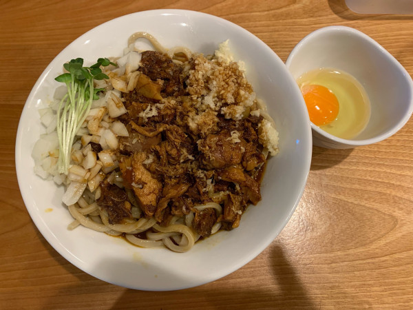 「肉とニンニクの麺（大）　生玉子TＰ」@ミゾグチヤの写真