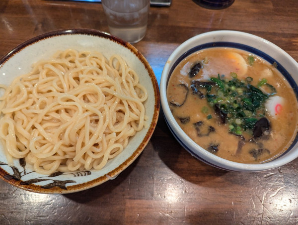 「限定ホワイトもりそば1100円」@東池袋大勝軒 八王子店の写真