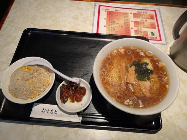 「ラーメンセット800円」@上海ピーマンの写真