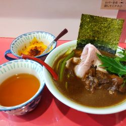 戦慄のポルチーニらぁ麺