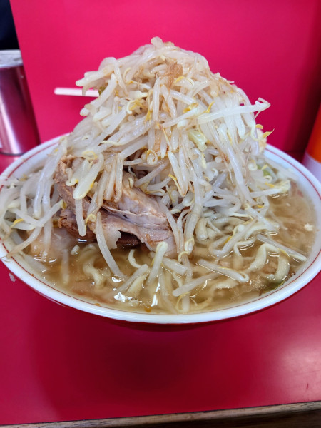 「大豚  野菜  ニンニク  カラメ」@ラーメン二郎 三田本店の写真