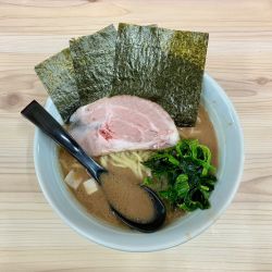 ラーメン900円