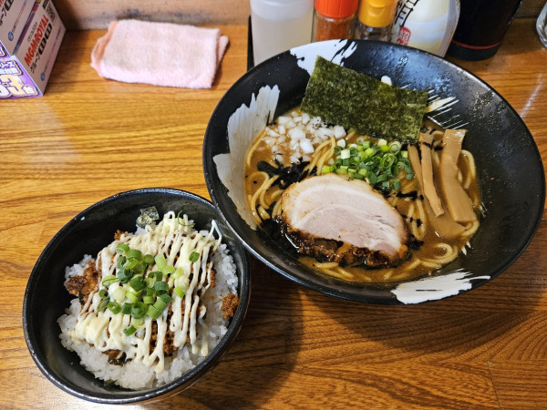 「黒覇道そば」@麺匠 覇道の写真