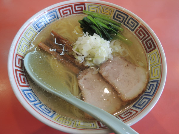 塩らーめん(800円)