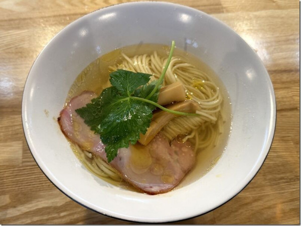 （竹）白醤油中華そば（1000円）