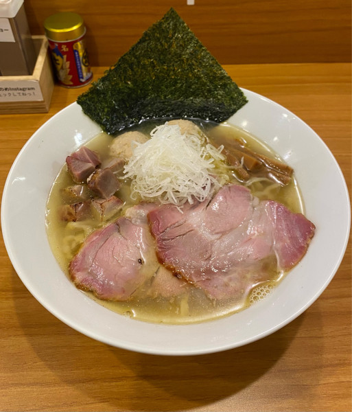 「塩らーめん￥1000・つくね￥180・切り落とし叉焼￥50」@しののめヌードルの写真