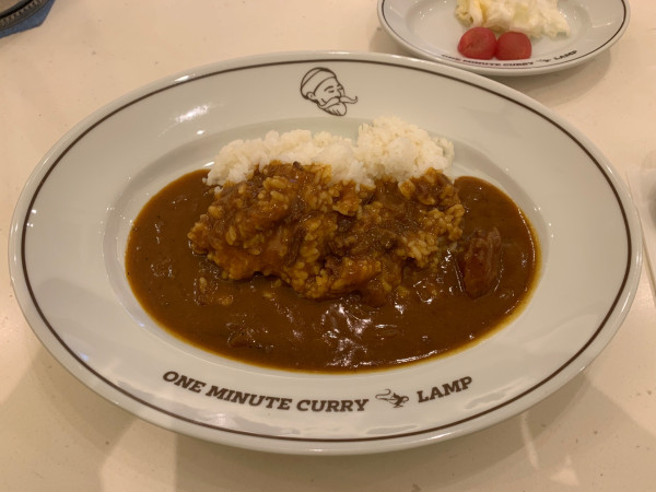 「ビーフカレー（ピクルス、コーヒー無料サービス付）」@ワンミニッツカレー ランプ 船橋店の写真