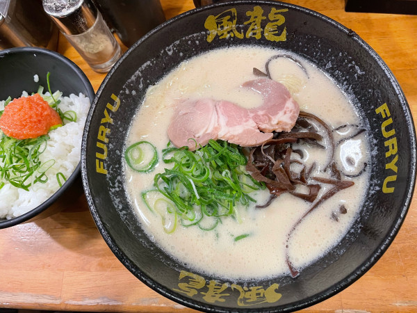 「とんこつセット¥920」@とんこつラーメン 博多風龍 新橋店の写真