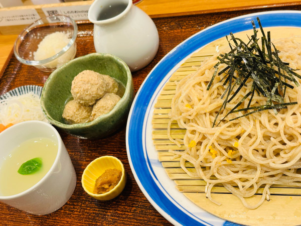 「大根汁のそば 他 1,790円」@しののめヌードルの写真