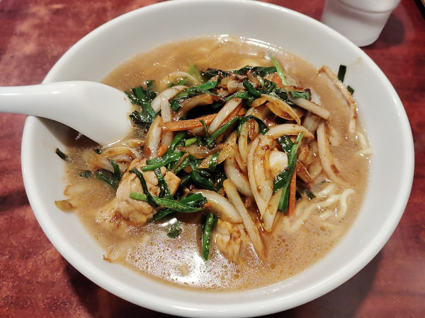 「スタミナラーメン 1050円」@ビックラーメン 虎ノ門店の写真
