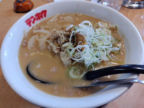 「【限定】白みそラーメン　※丸正醸造味噌ダレ」@テンホウ 松本渚店の写真
