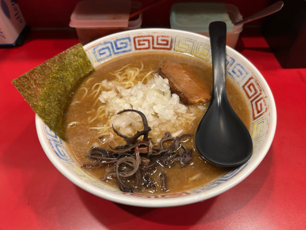 「とんこつ正油」@長浜らーめん 世田谷店の写真