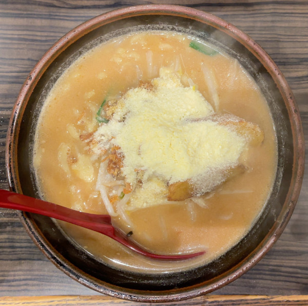 「粉雪ラーメン 大盛」@蔵出し味噌 麺場 田所商店 船橋店の写真
