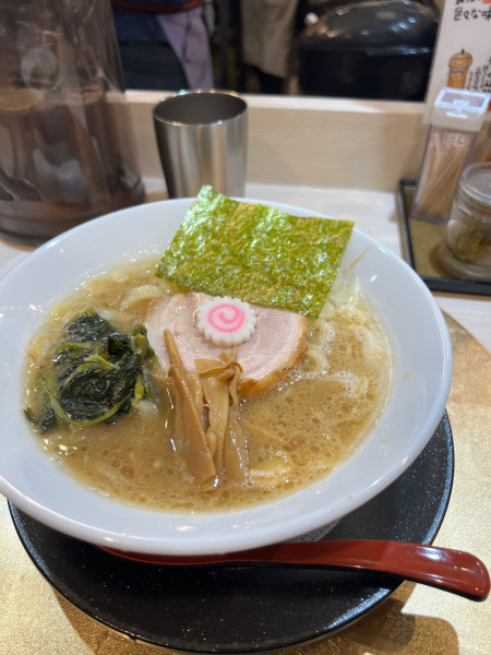 「中華そば　とろ豚飯ハーフ」@麺屋 音 南越谷店の写真