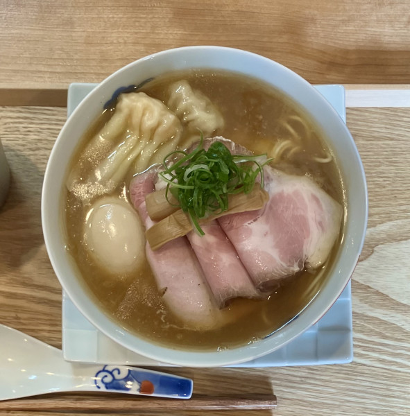 「特上中華そば　1800円」@創作麺ひとすじの写真