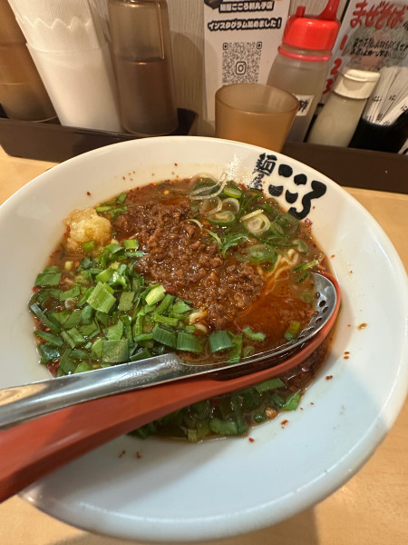 「台湾まぜそば味噌シビ辛ラーメン　990円　ニンニク入れ」@麺屋こころ 新丸子店の写真
