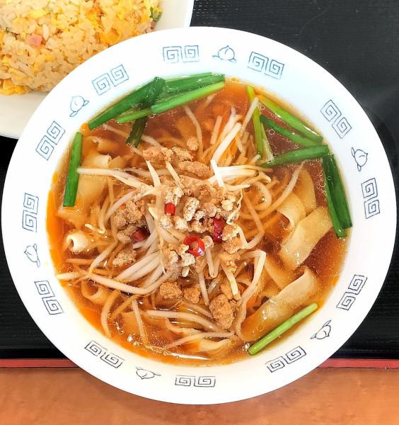 「台湾刀削麺+炒飯セット 850円」@中華料理京華の写真