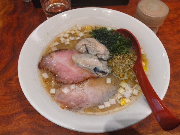 「【期間限定】牡蠣そば1400+牡蠣コンフィ¥200-」@三馬路 東京店の写真