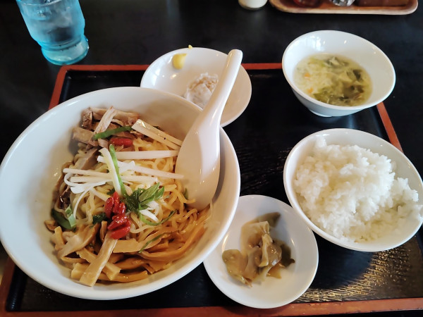「伴麺ランチ　　　　　1040円」@鉄龙山の写真