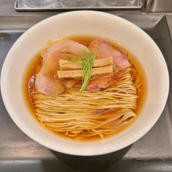 鶏そば（1220円）