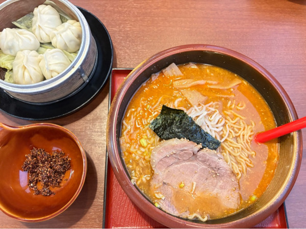 「辛みそラーメン」@ホワイト餃子 はながさ本店の写真