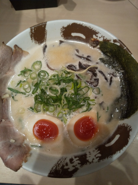 「味噌辛豚骨（味玉付き）」@大名古屋一番軒の写真