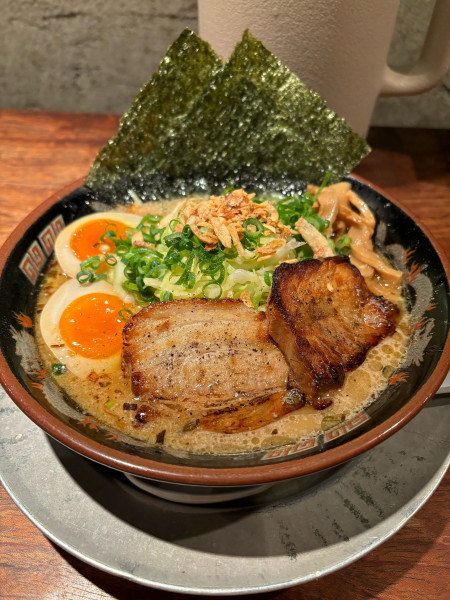 「炙りチャーシューラーメン」@かごしまら~めん我流風 天文館本店の写真