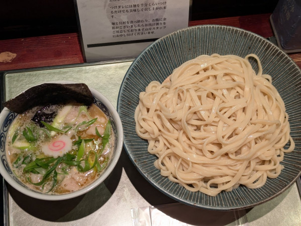 「京小麦の収穫祭2025限定　京小麦と九条ネギの塩モツもりそば」@つけ麺 繁田の写真