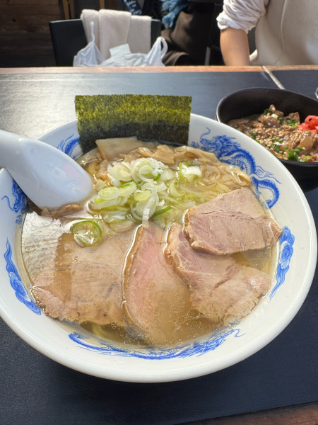 「貝だしラーメン 塩」@貝だし地鶏中華そば あん藤 えのしま店の写真