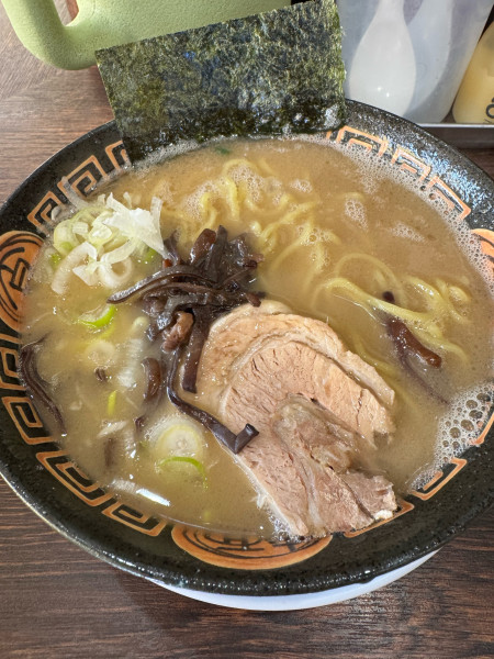 「豚骨醤油」@博多長浜らーめん 楓神の写真