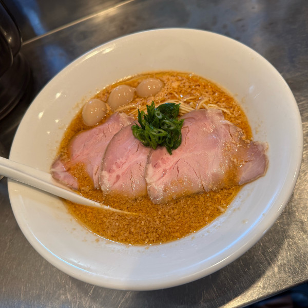 「痛風上等生揚げ醤油蕎麦（あん肝＆白子） ・うずら」@さんじの写真