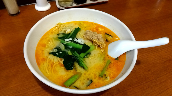 「塩味担々麺(半炒飯とのセット 780円)」@隆昌飯店の写真