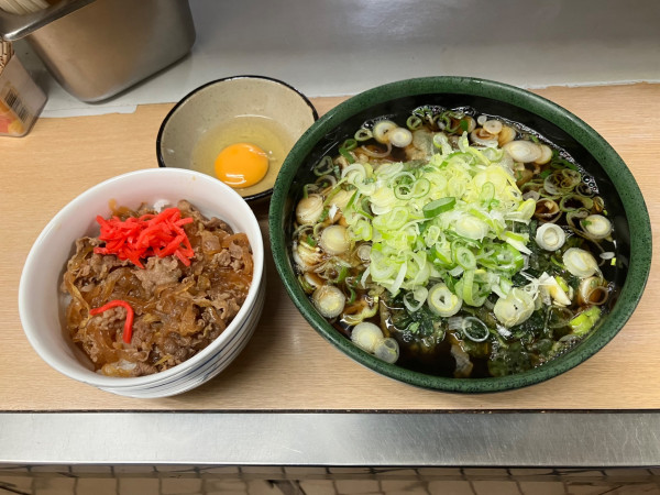 「Bランチ　春菊　いんげん」@信濃路 蒲田店の写真