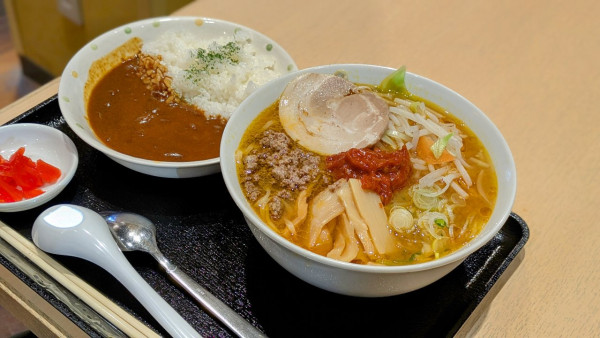 「仙台辛みそ麺＋ミニカレー（1,200円＋400円）」@すごうでキッチンの写真