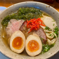 読谷朝そば まるつの画像