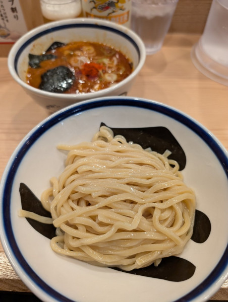 「辛いつけめん＋瓶ビール」@玉 渋谷メトロプラザ店の写真