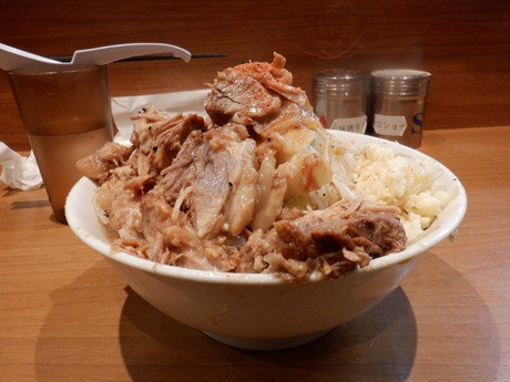 「ラーメン　並（３００ｇ）」@ラーメン 池田屋 高田馬場店の写真