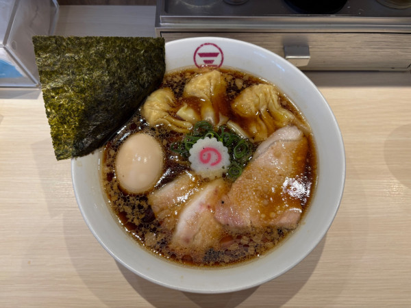 「特生姜醤油ラーメン」@横浜中華そば 維新商店 みなとみらい店の写真