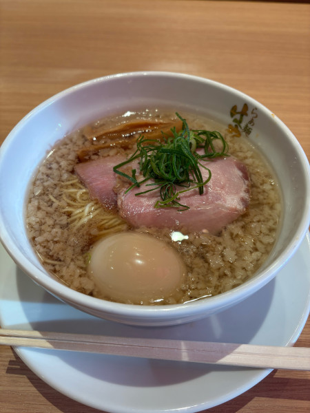 「背脂醤油　味玉　1000円」@らぁ麵 はやし田 相模原鵜野森店の写真
