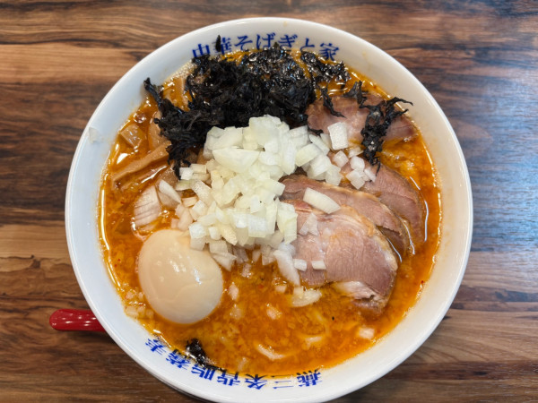 「背脂煮干しそば 花崎盛り」@燕三条中華そば ぎと家 花崎店の写真