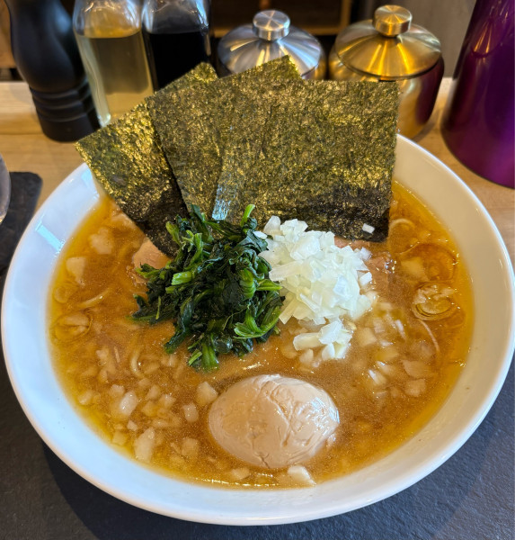 「背脂らーめん(大) 味玉」@STYLISH LIFE NOODLEの写真