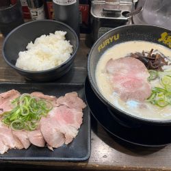 ラーメン＋チャーシュー＋ライス