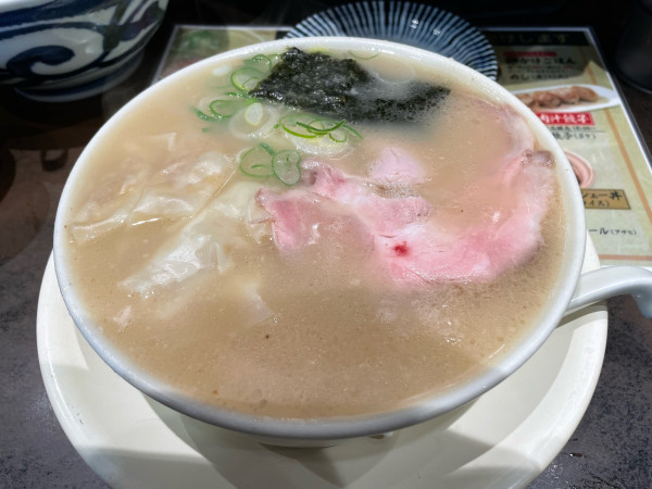 「豚骨ワンタン麺¥1,050」@中洲 川端 きりんの写真